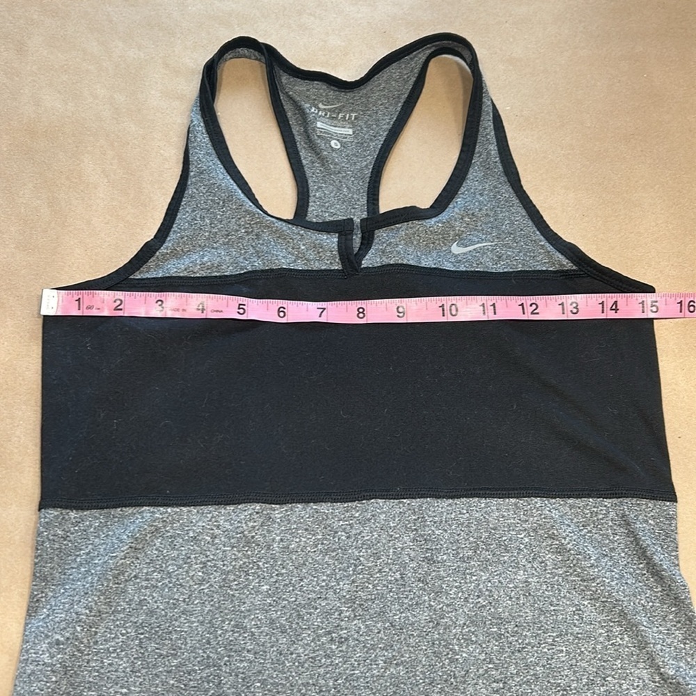 Nike Dri-Fit Women’s Tank Black Gray Racerback Running Sz S - Picture 6 of 11